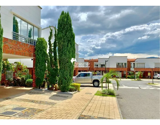 Venta Casa Urbanizacion Cerrada  Envigado - Loma De Benedictinos