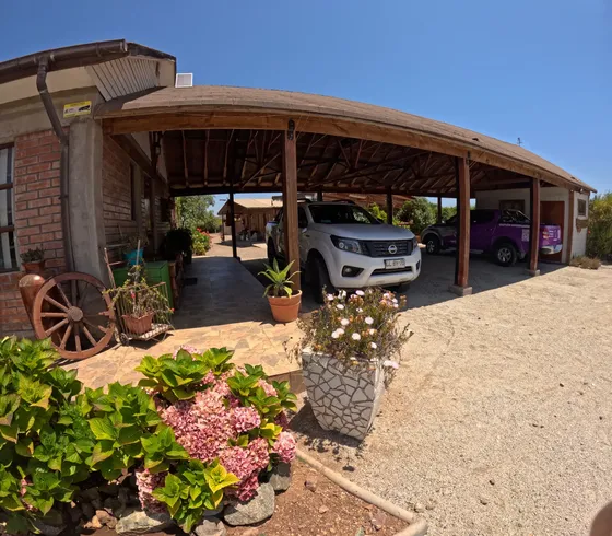 Parcela Con Vivienda Principal, Cabaña Y Oficinas Alto