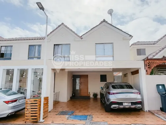 Casa En Venta En Sector Dunas De Costa Laguna, Antofagasta