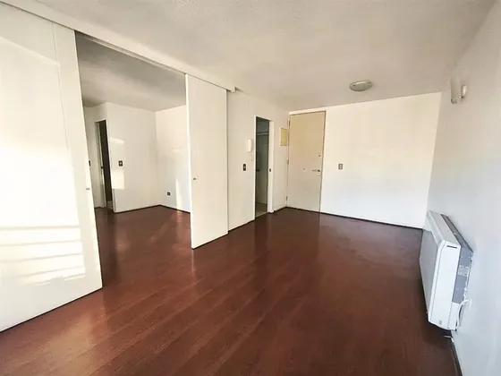 Vendo Depto. Impecable! 1 Dormitorio Metro Santa Isabel.
