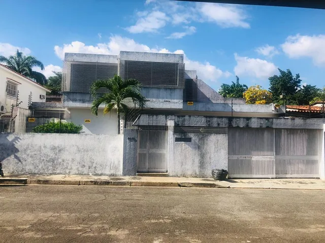 Ana El Kantar Y Gerson Gonzalez  Inzitu Realtors Vende Casa En Sabana Larga Prebo Valencia    Carabobo Venezuela 
