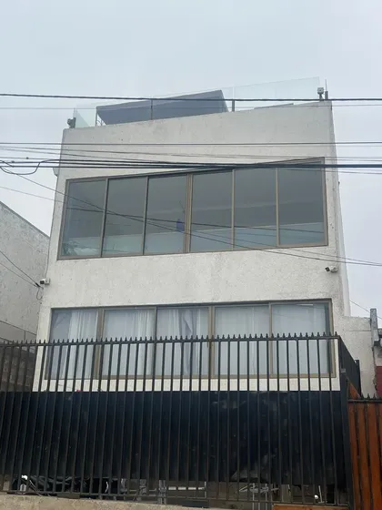Propiedad Completa Para Inversión - Departamentos