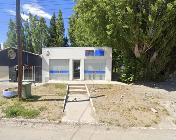 Oportunidad! Venta De Local Comercial, Los Antiguos