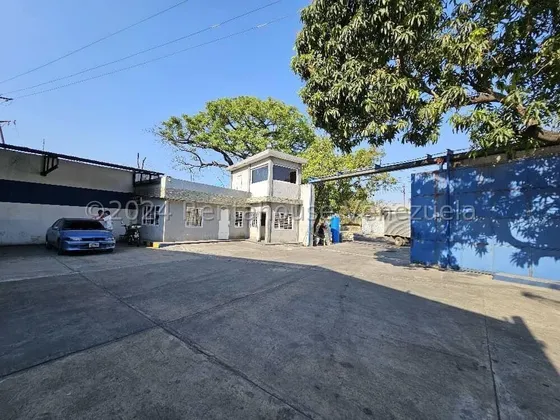 Excelente Oportunidad Galpón Comercial Y Terreno En Venta Zona Industrial Samán De Guere, Vía Santa Cruz,  25-16811 Mv