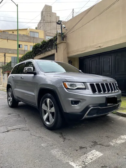 Jeep Grand Cherokee 5.7 Limited Lujo 4x4 At