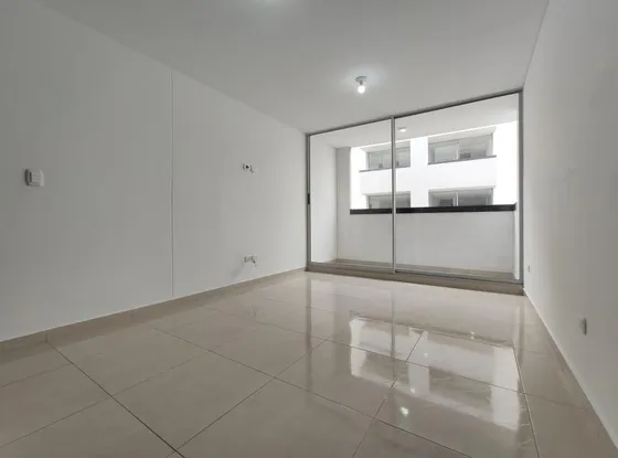 Apartamento En Arriendo En Redoma De San Mateo. Cod A24087