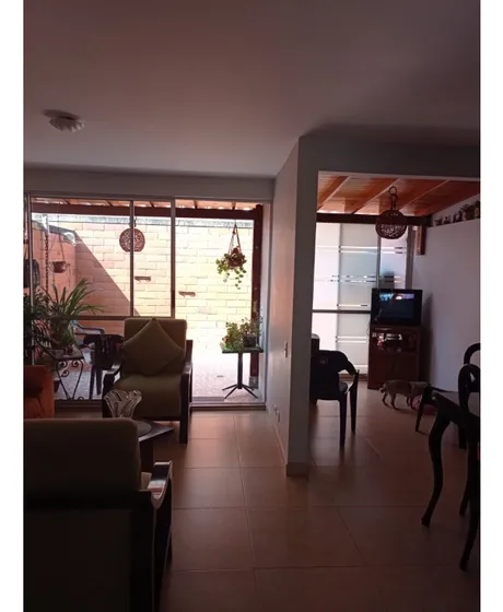 Venta De Casa En Condominio De 90mt2 Ciudad Country, Jamundi 8661.