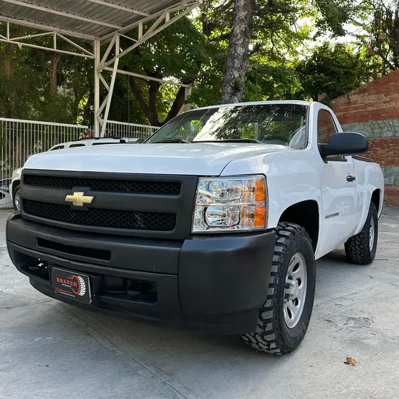 Chevrolet Silverado Ls