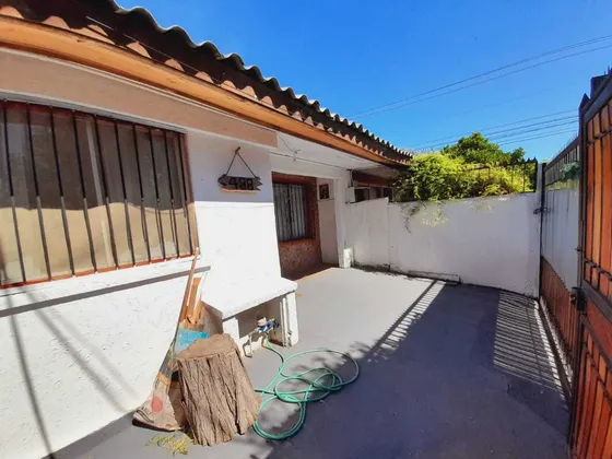 Casa En Venta De 3 Dorm, 1 Baño, Comuna Buin (84244)