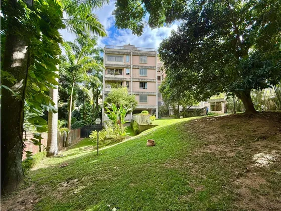 Se Vende Apto 220m² 3h+s/2b+s/2e Los Palos Grandes