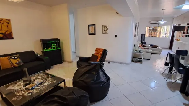 Venta De Bello Y Amplio Apartamento En Res. Madrid Prebo