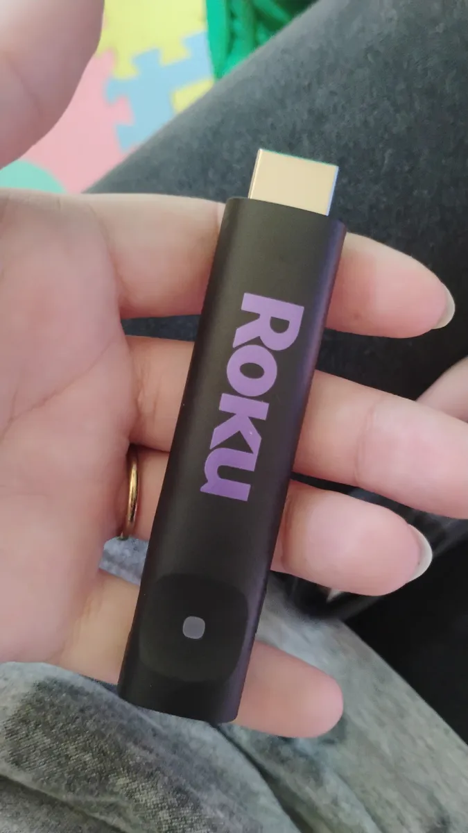 Roku Streaming Stick TVBox Aparelho Transforma TV em Smart Conversor Smart TV...