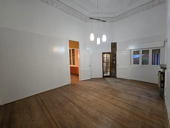 Venta  Departamento 1 Dormitorio  Pasillo   Patio  Echesortu Rosario
