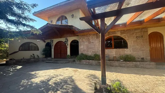 Exclusiva Casa Con Gran Terreno, En El Carmen, Peñablanca