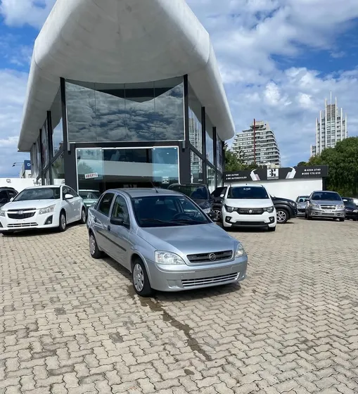 Chevrolet Corsa 1.8 Gl Aa Dh