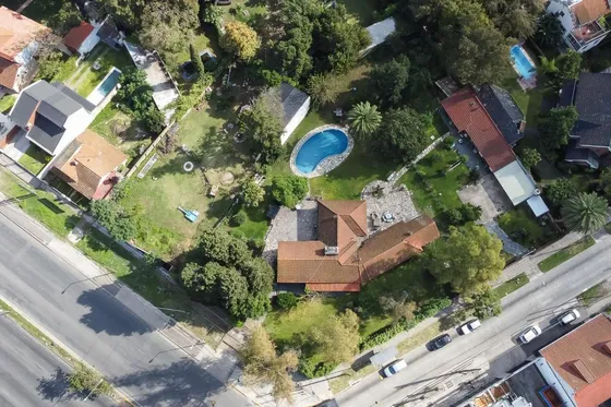 Venta Casa 4 Amb C/ Dpto 2 Amb Y Pileta - Permuta