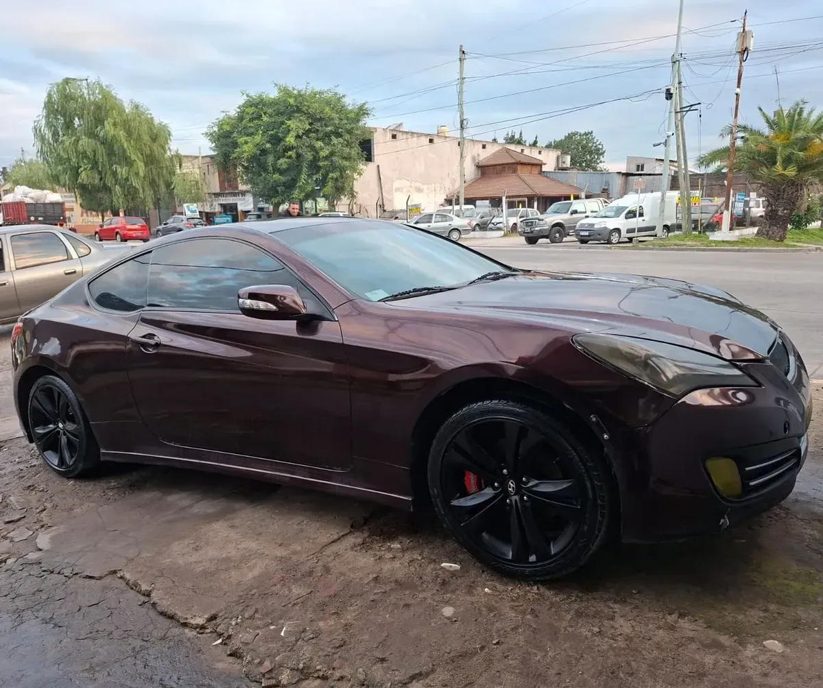 Hyundai Genesis 3.8 Coupe 300cv 6mt