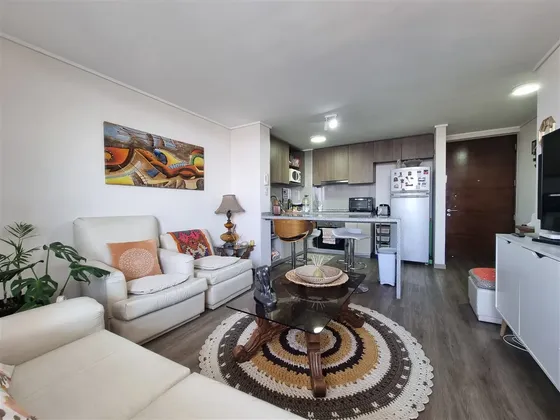 Departamento En Venta De 3 Dorm. En Maipú