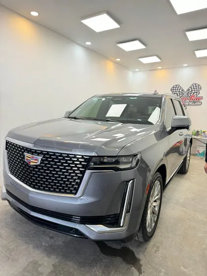 Cadillac Escalade 6.2 Plinum 4x4 At