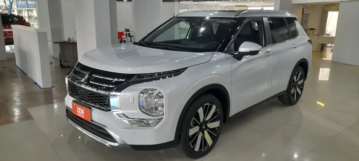 Mitsubishi Outlander 2.5 GLS AT Full
