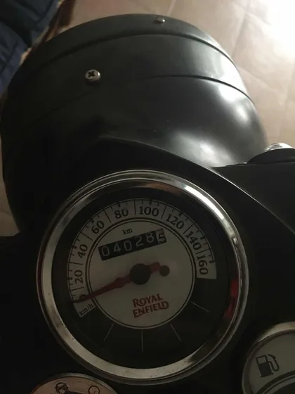 Royal Enfield Classic 500 Black