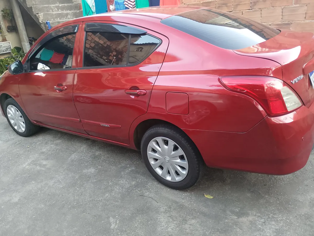 Nissan Versa 2017 1.6 16v Sv 4p — foto 3