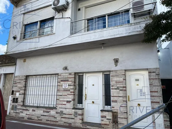 Hermoso Departamento En Venta,  Planta Alta Por Escalera  