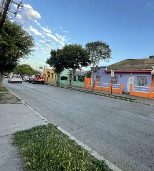 Gran Oportunidad. Casa Habitacional Y/o Comercial.
