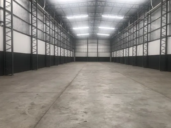 Alquiler Galpón 700 M2 - Hurlingham