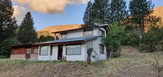 Chacra En Venta - 2 Dormitorios 2 Baños - 5000mts2 - El Bolsón