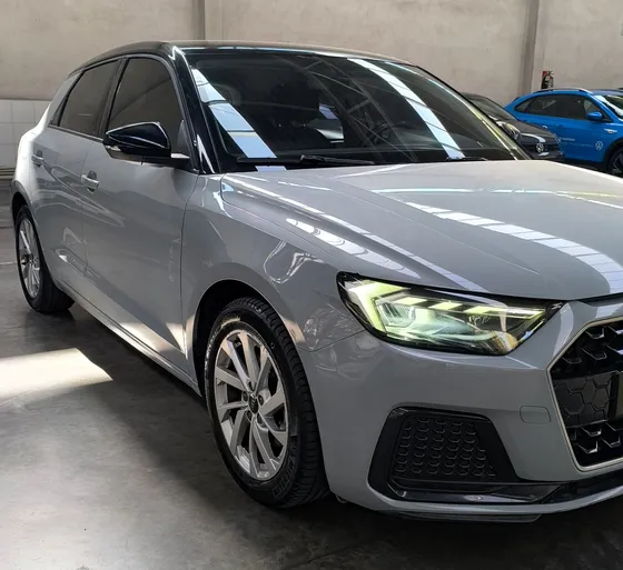 Audi A1 1.0