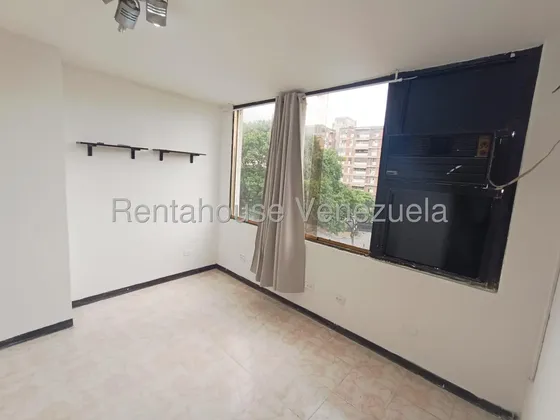 Local Comercial En Alquiler Los Caobos Cod 26-626 Lm