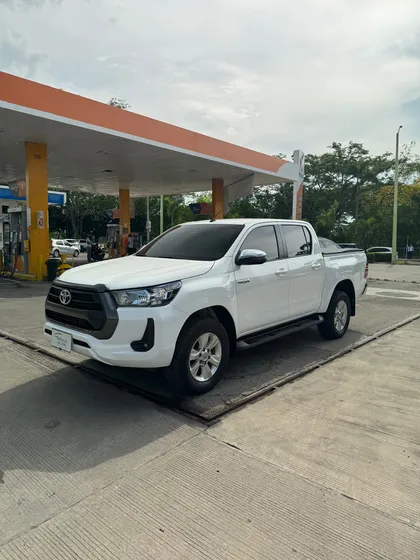 Toyota Hilux 2.7cc 4x4 Gasolina