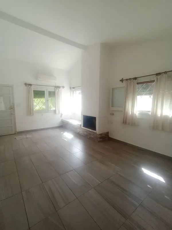 Alquiler De Casa 2 Dormitorios Y Garage A 5 Cuadras De La Playa Las Toscas · Foto 1