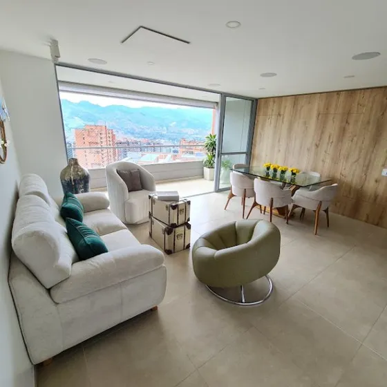Apartamento En Venta En Medellín - El Poblado Cod 67855