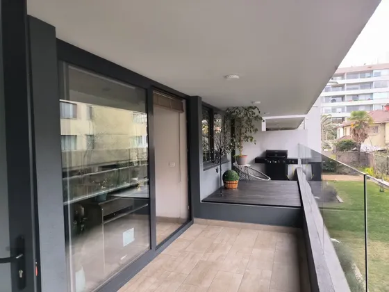 Se Vende Amplio Y Luminoso Depto En Providencia 2d2b 2e1b