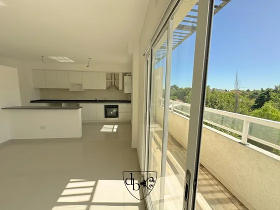 Venta De Departamento Tipo Duplex De 2 Ambientes En Pozo En Adrogué