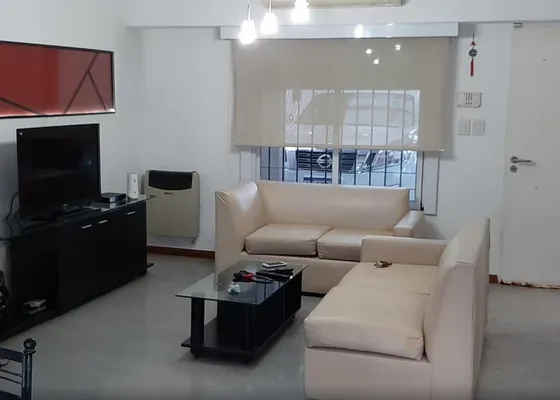 Casa En Venta - 3 Dormitorios 2 Baños - 208mts - La Plata