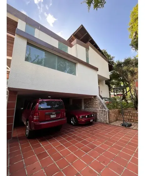 El Marqués Venta Casa Calle Cerrada. T.600m2 C.550m2