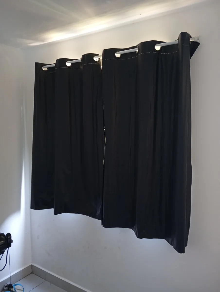 Cortina Blackout De Pvc 2,20m X 1,30m Preto Corta Luz