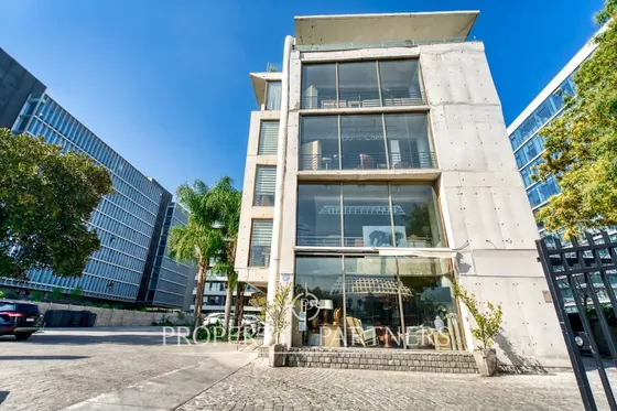 Edificio Comercial Con Potencial De Desarrollo Inm...