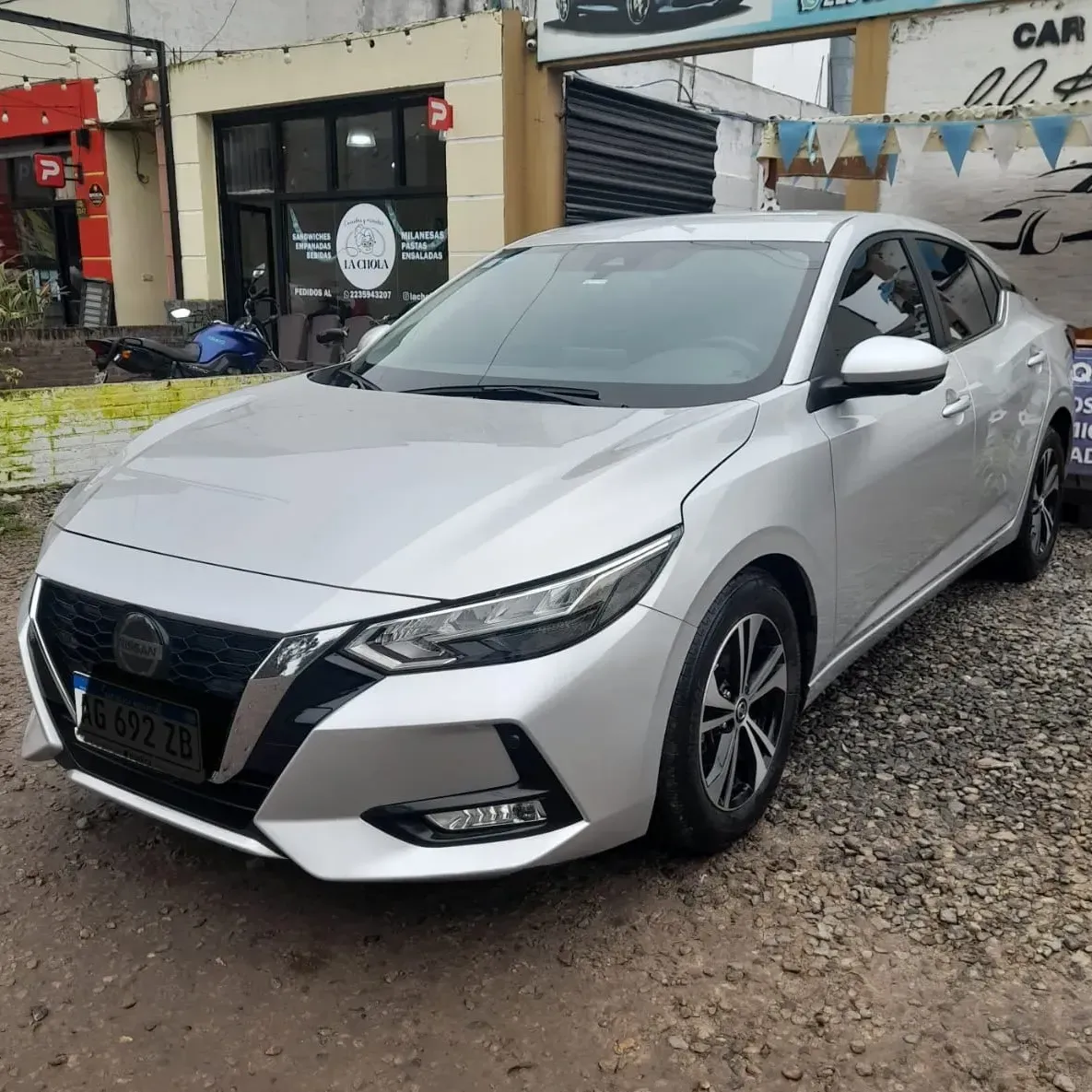 Nissan Sentra 2.0 Advance CVT