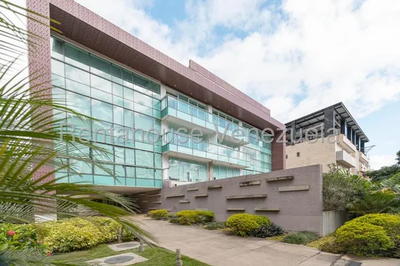 Lujoso Apartamento En Alquiler En Altamira #25-13422 Josmary Sanjuan 