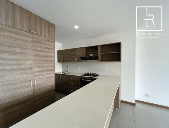 Apartamento En Arriendo En Loma De Las Brujas. Cod A11073