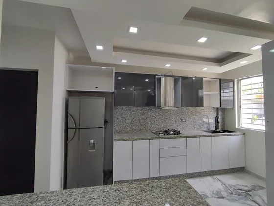 Townhouse Tipo Estudio En San Diego, Res. Santa Cruz (clientes) (ll)
