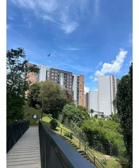 Vendo Apto En Rionegro $310mm Area 57mt2 3alcobas 2baños Piso8 1parq
