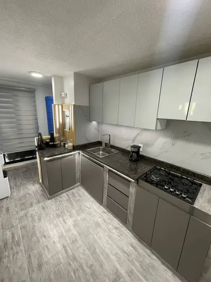 Moderno Apartamento 82m2 En Venta Amoblado Las Quintas De Naguanagua. A1. Solo Clientes