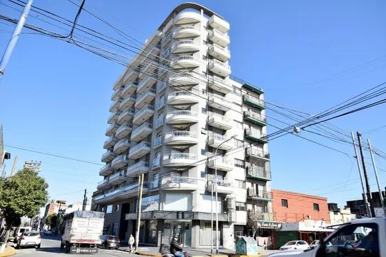 Departamento 4 Ambientes Venta Cochera Avellaneda