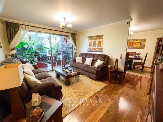 Casa En Venta De 3 Dorm. En Machalí