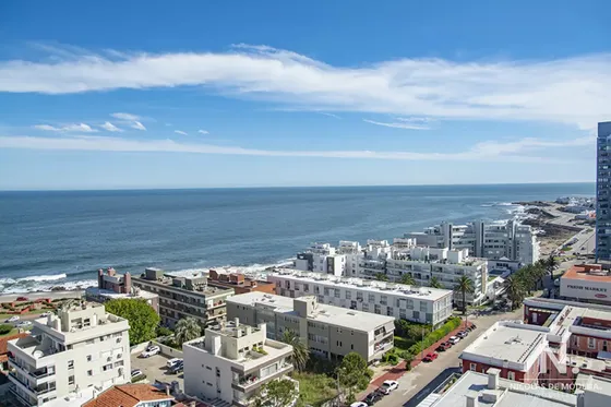 Apartamento En Venta De 2 Dormitorios En Peninsular , Punta Del Este 